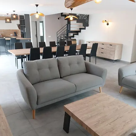 Le Meygalhome Dom wakacyjny